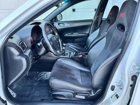 Used 2011 Subaru Impreza WRX STI image 9