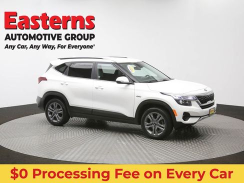 Used 2021 Kia Seltos S AWD/4WD image 46