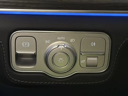 New 2025 Mercedes-Benz GLS 63 AMG 4MATIC image 17