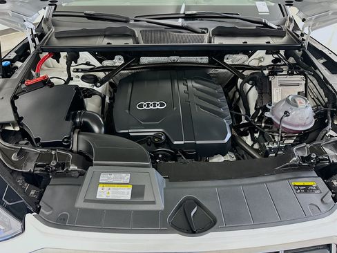 Used 2023 Audi Q5 2.0T Premium w/ Convenience Package AWD/4WD image 36