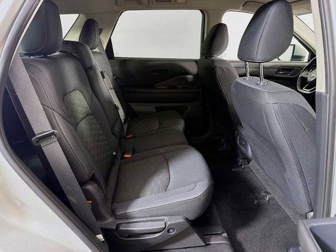 Certified 2024 Nissan Pathfinder SV AWD/4WD image 24