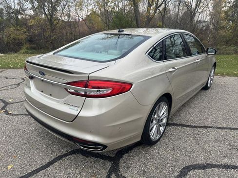 Used 2017 Ford Fusion Platinum image 4