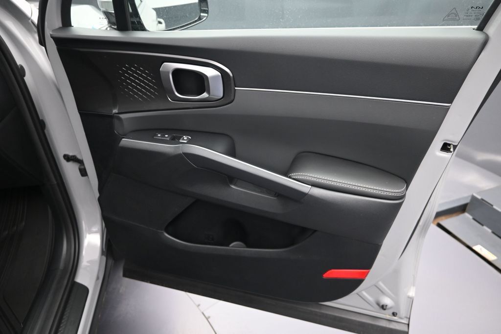 Certified 2026 Kia Sorento S AWD/4WD image 36