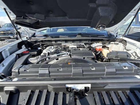 Certified 2024 Chevrolet Silverado 3500 High Country w/ Technology Package image 18