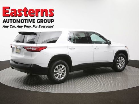 Used 2021 Chevrolet Traverse LS AWD/4WD image 41