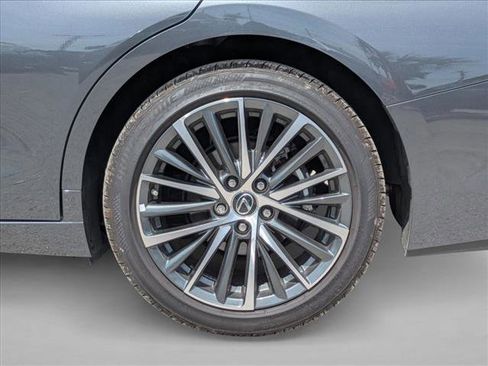 Used 2025 Lexus ES 350 w/ Premium Package FWD image 14