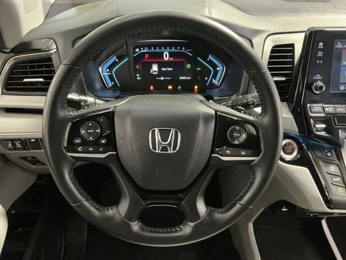 Used 2024 Honda Odyssey Touring image 17