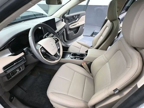 Used 2024 Lincoln Corsair AWD w/ Equipment Group 101A image 23