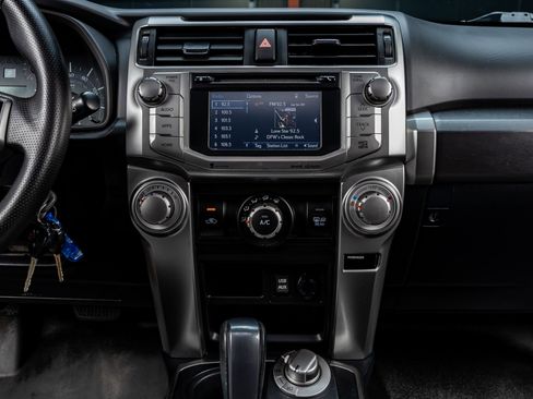 Used 2017 Toyota 4Runner TRD Off-Road Premium image 21