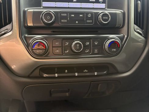 Used 2018 Chevrolet Silverado 1500 LT w/ All Star Edition AWD/4WD image 14