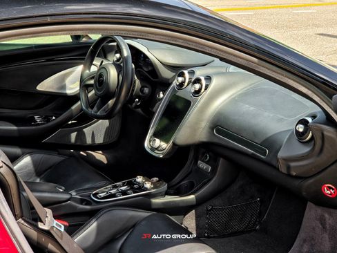 Used 2020 McLaren GT RWD image 39