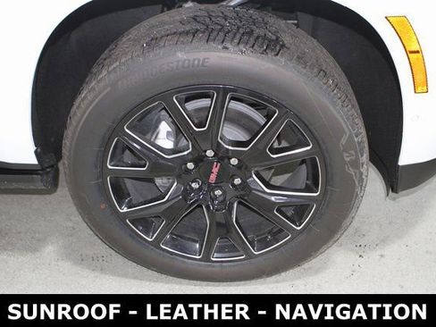 New 2025 GMC Yukon XL Denali w/ Sun & Power Step Package image 6