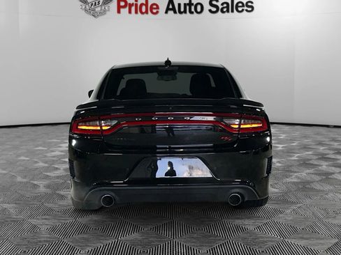 Used 2018 Dodge Charger R/T Scat Pack image 5