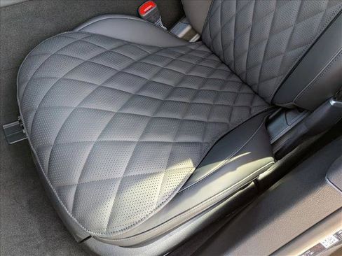 New 2026 Mercedes-Benz S 580 4MATIC Sedan image 4