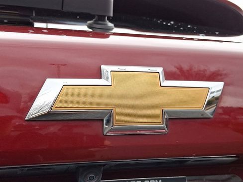 Used 2025 Chevrolet Trax LT image 29