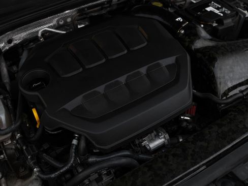 Used 2023 Volkswagen GTI 40th Anniversary Edition image 42