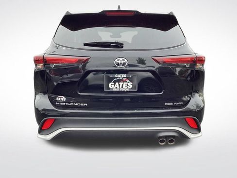 Used 2025 Toyota Highlander XSE AWD/4WD image 8