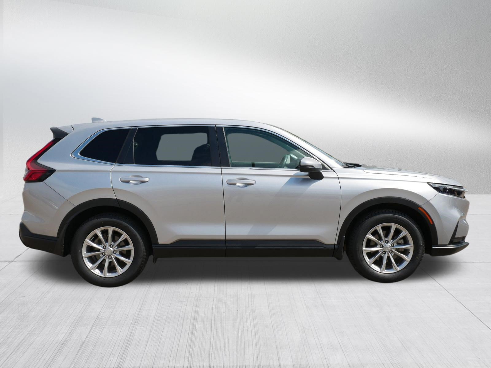 Used 2023 Honda CR-V EX image 8