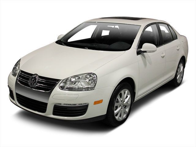 Used 2010 Volkswagen Jetta SE FWD image 1