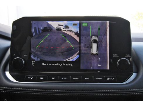 Used 2023 Nissan Rogue SL w/ SL Premium Package image 20