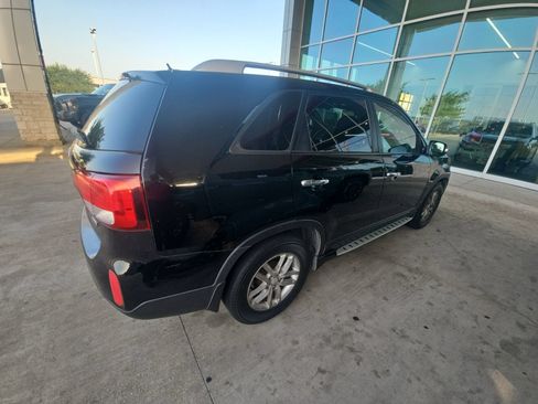 Used 2014 Kia Sorento LX FWD image 13
