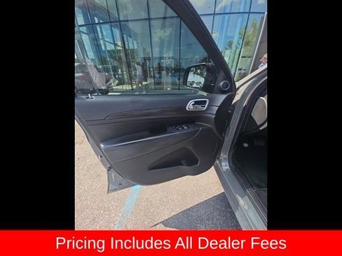 Used 2021 Jeep Grand Cherokee Laredo X RWD image 18