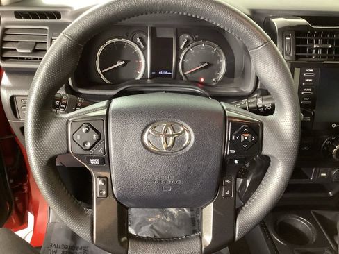 Used 2021 Toyota 4Runner TRD Off-Road Premium w/ Moonroof Package AWD/4WD image 13