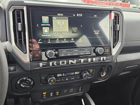 New 2026 Nissan Frontier SV w/ All-Weather Content Package AWD/4WD image 18