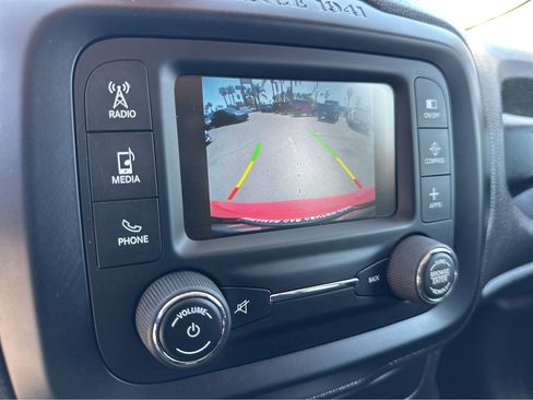 Used 2017 Jeep Renegade Altitude image 6