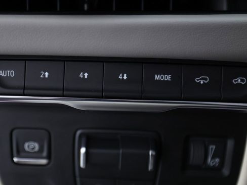 Used 2025 Cadillac Escalade Sport Platinum w/ LPO, ONYX Package image 28