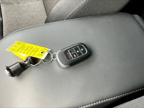 Used 2025 Honda Accord Sport image 15