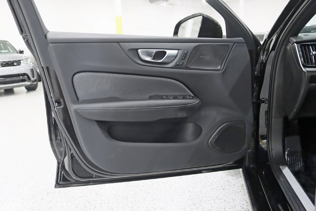 Used 2024 Volvo S60 T8 Ultimate w/ Climate Package AWD/4WD image 35