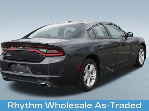Used 2018 Dodge Charger SXT RWD image 8