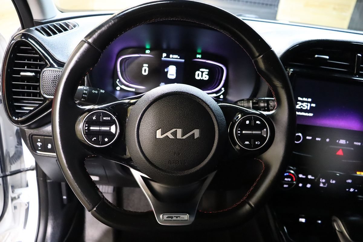 Used 2023 Kia Soul GT-Line FWD image 29