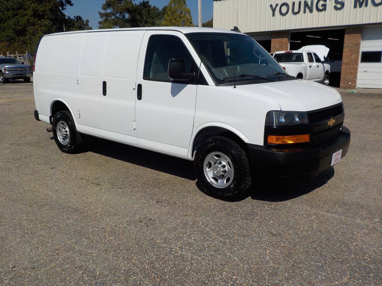 Used 2021 Chevrolet Express 2500 w/ Driver Convenience Package RWD image 7