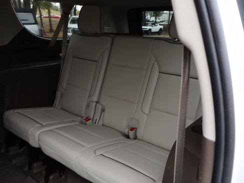 Used 2022 GMC Yukon XL Denali w/ Denali Ultimate Package image 39