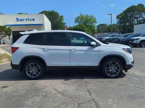Certified 2023 Honda Passport EX-L image 3