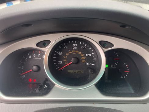 Used 2005 Toyota Highlander Limited image 15