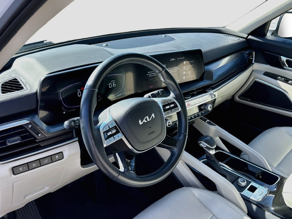 Used 2025 Kia Telluride S FWD image 15
