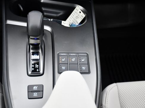 New 2025 Lexus UX 300h AWD image 25