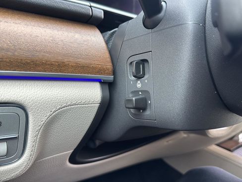 Used 2020 Mercedes-Benz GLE 350 4MATIC w/ 3rd Row Seat Package image 20