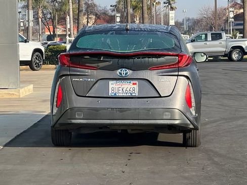 Used 2021 Toyota Prius Prime Limited image 5