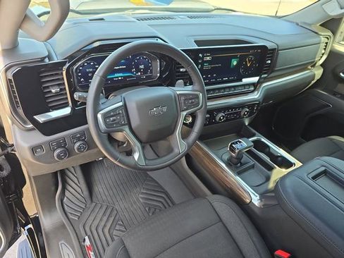 Used 2022 Chevrolet Silverado 1500 LT Trail Boss image 15