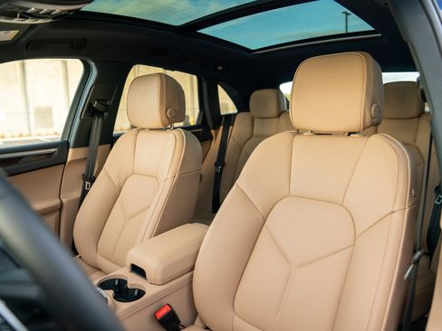 New 2026 Porsche Macan S AWD/4WD image 5