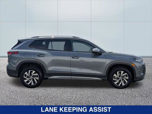 Certified 2025 Volkswagen Tiguan S AWD/4WD image 6