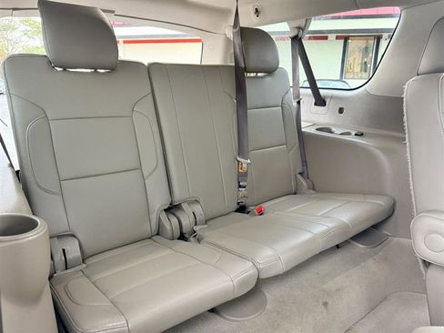 Used 2020 Chevrolet Suburban Premier image 20