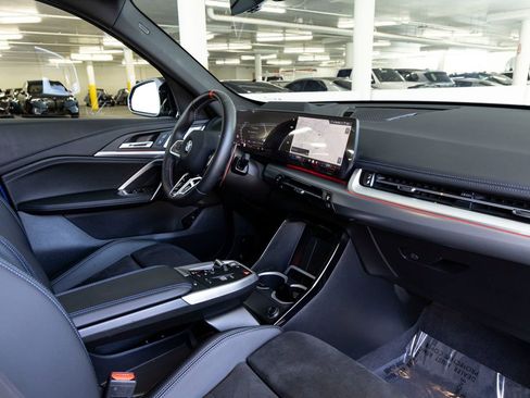 Certified 2025 BMW X1 M35i w/ Premium Package AWD/4WD image 31