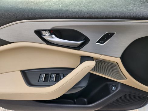 Certified 2025 Acura TLX w/ Technology Package image 18