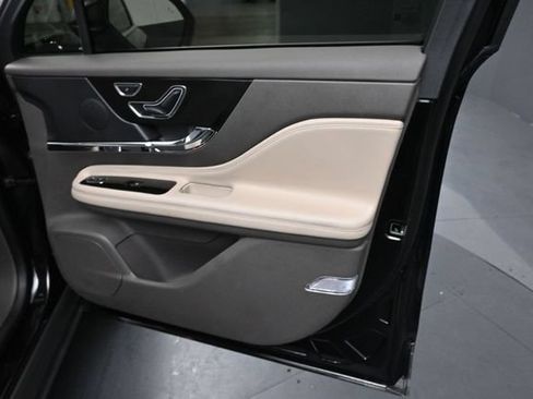 Certified 2023 Lincoln Corsair Reserve AWD/4WD image 31