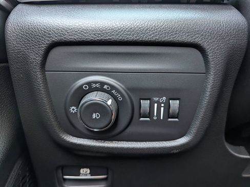 New 2025 Jeep Grand Cherokee Limited image 34